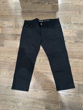 Amazon Essentials Men's Black Slim Straight Jeans